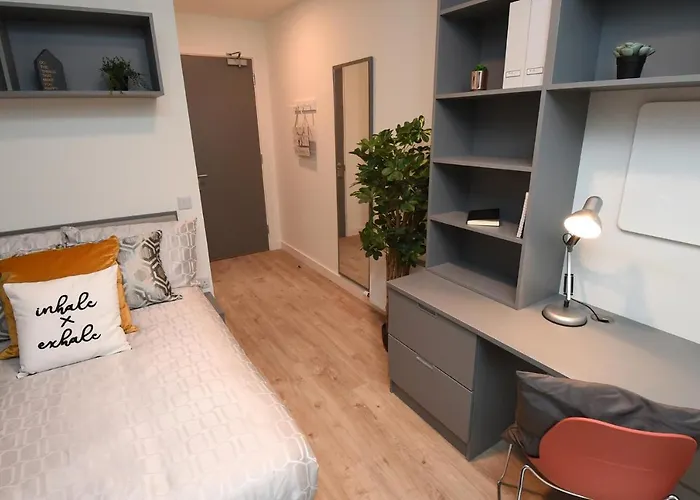 Yugo Explore - Lee Point *